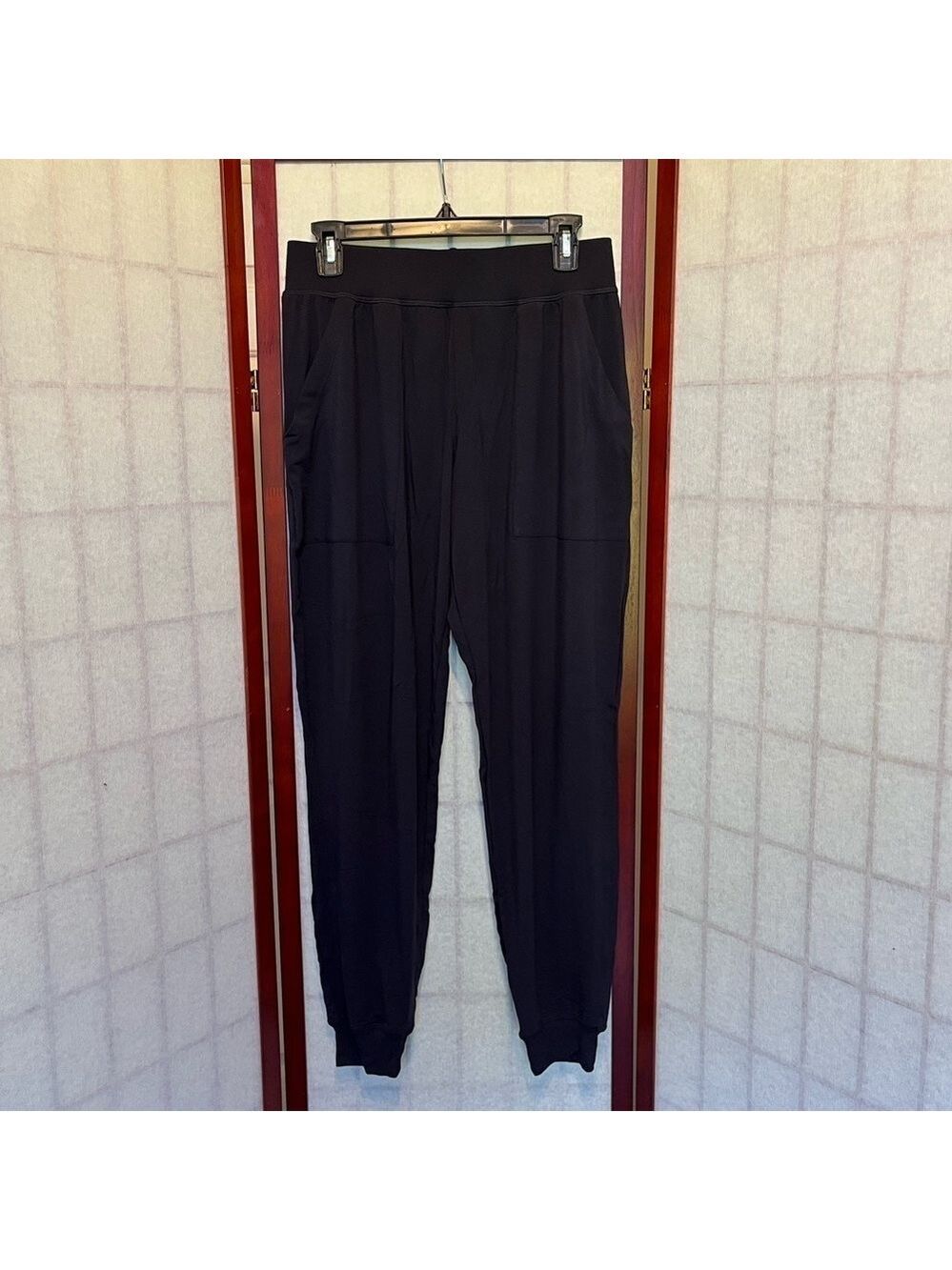 Comfy Joggers - NWT - Size Small